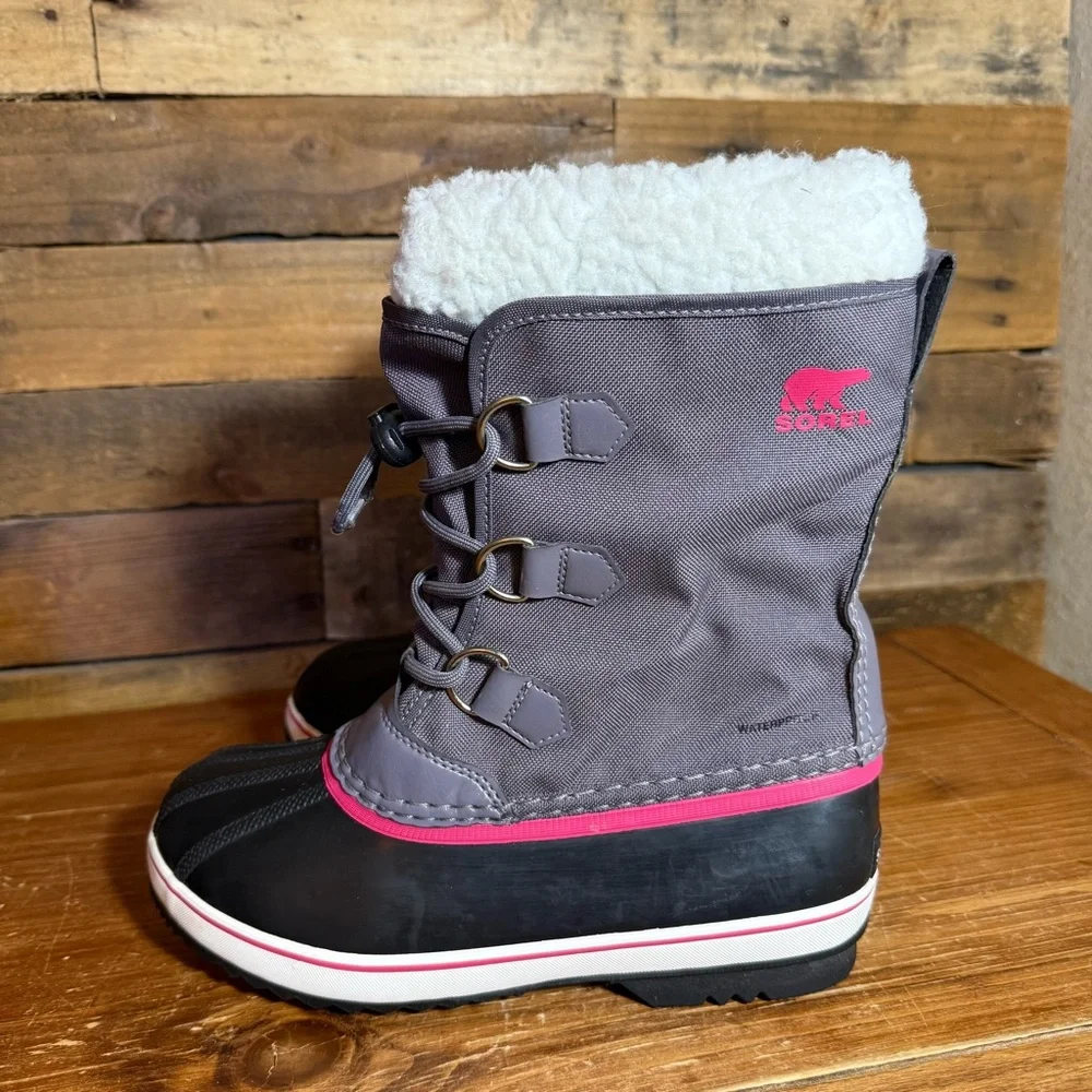 Sorel - Kids‎ Yoot Pac Nylon Gray Pink Winter Boots size 5.